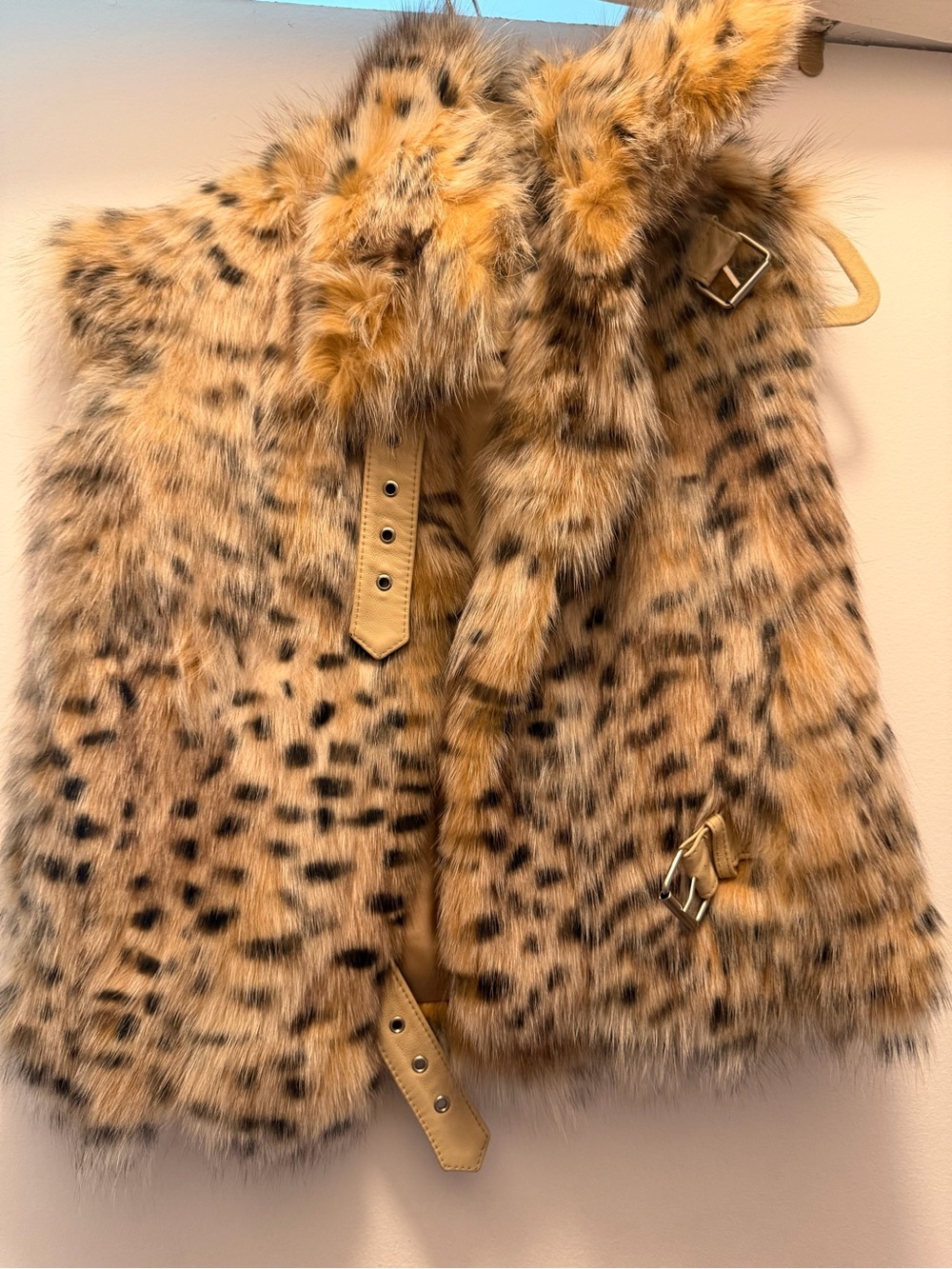 Fur Leopard Print Vest - Tan/Black